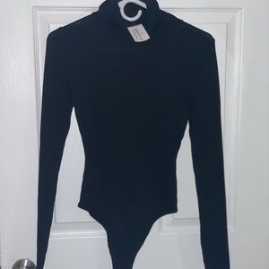Windsor turtle neck bodysuit size large color black